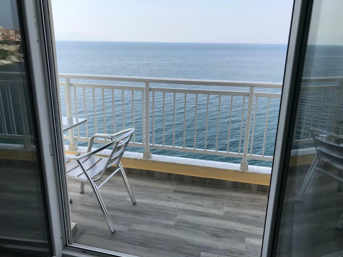 Sea&sun appartment Kavala Esterno foto